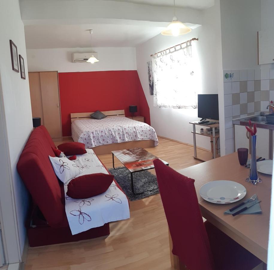 Apartments Lans Vodice Bagian luar foto