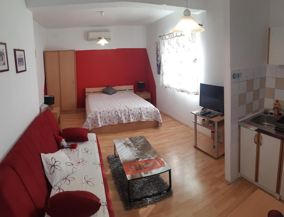 Apartments Lans Vodice Bagian luar foto