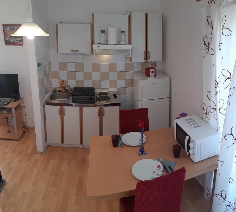 Apartments Lans Vodice Bagian luar foto