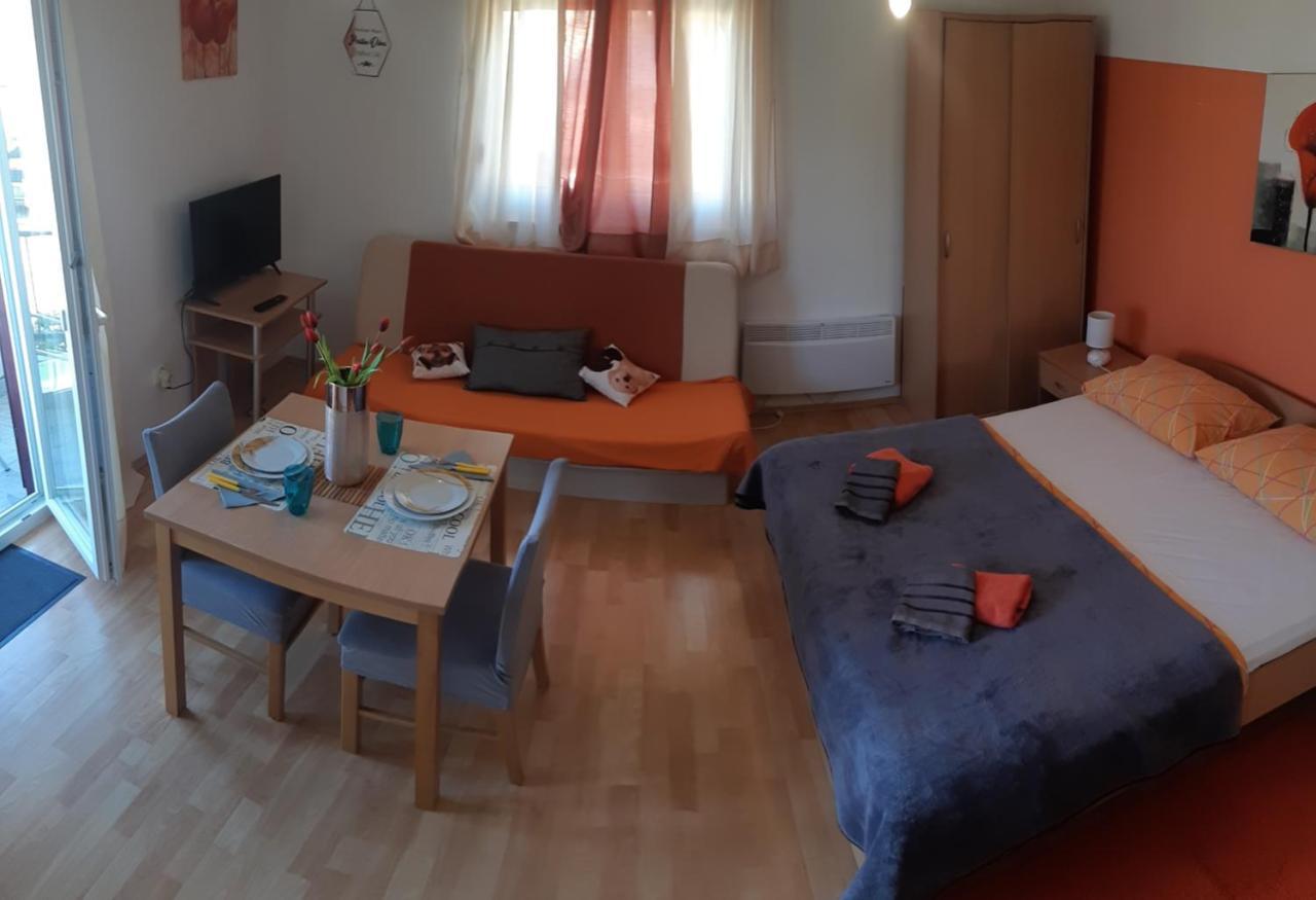 Apartments Lans Vodice Bagian luar foto