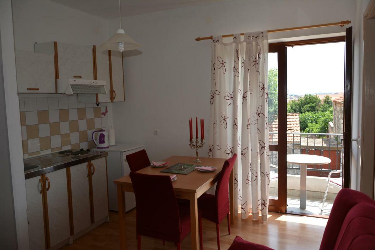 Apartments Lans Vodice Bagian luar foto